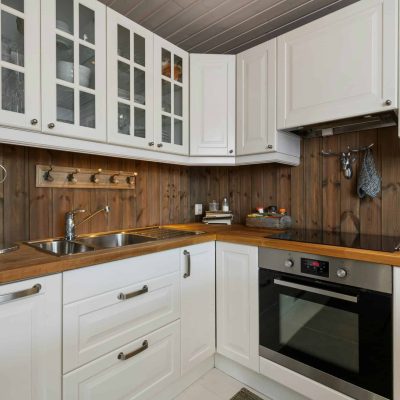 6F47C658-6E48-448D-A494-898E1860D96A